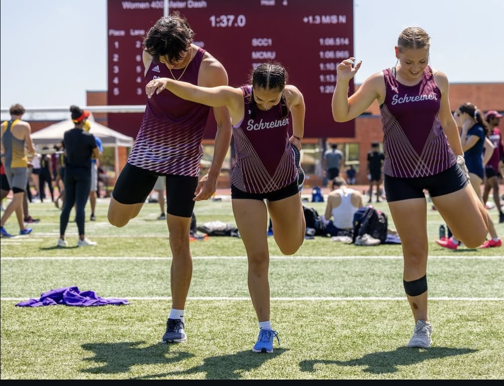 SCHREINER'S TELLEZ LEADS MOUNTAINEERS AT TRINITY INVITATIONAL