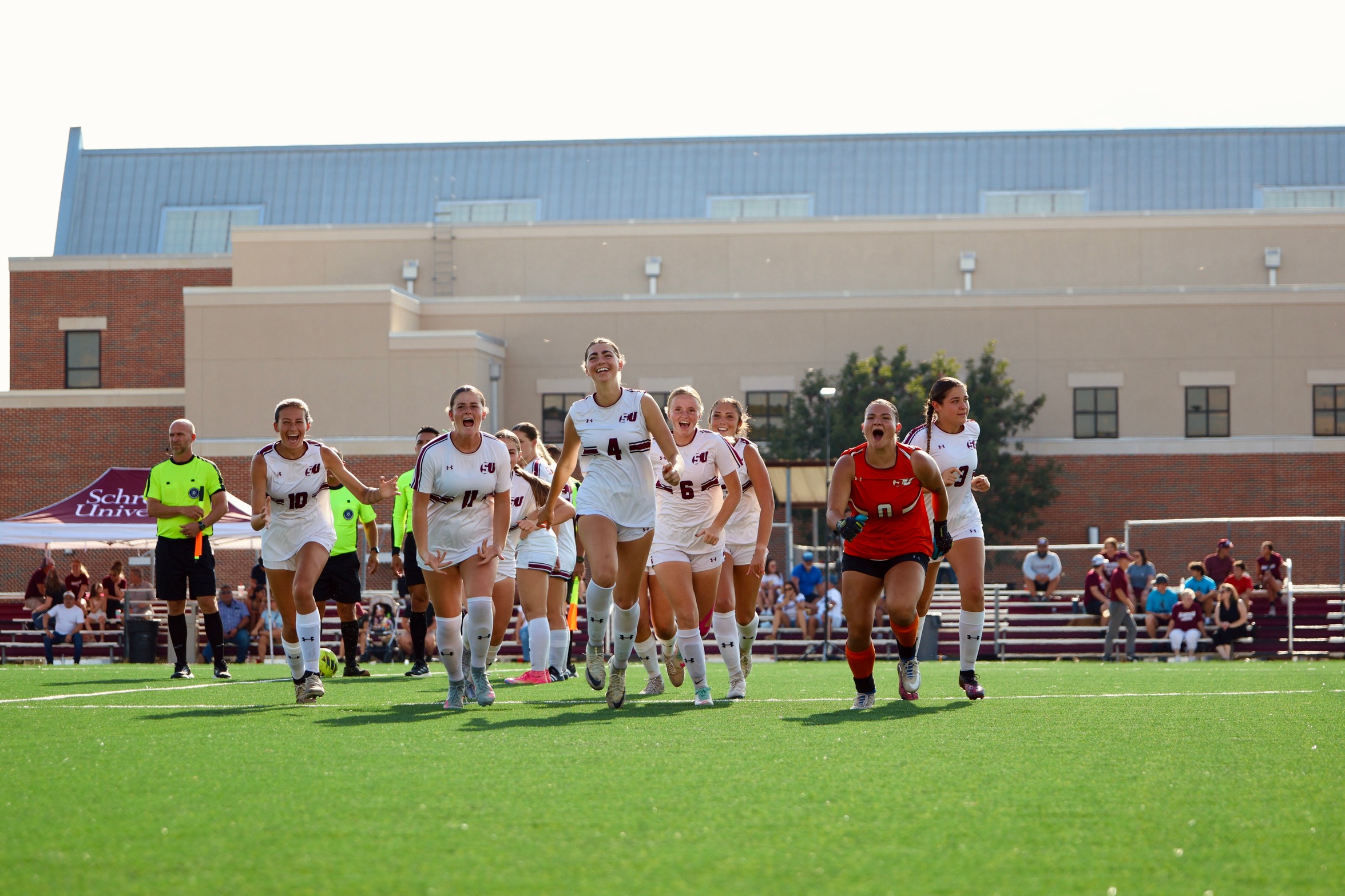 Mountaineers Fall Late on the Road to Hendrix