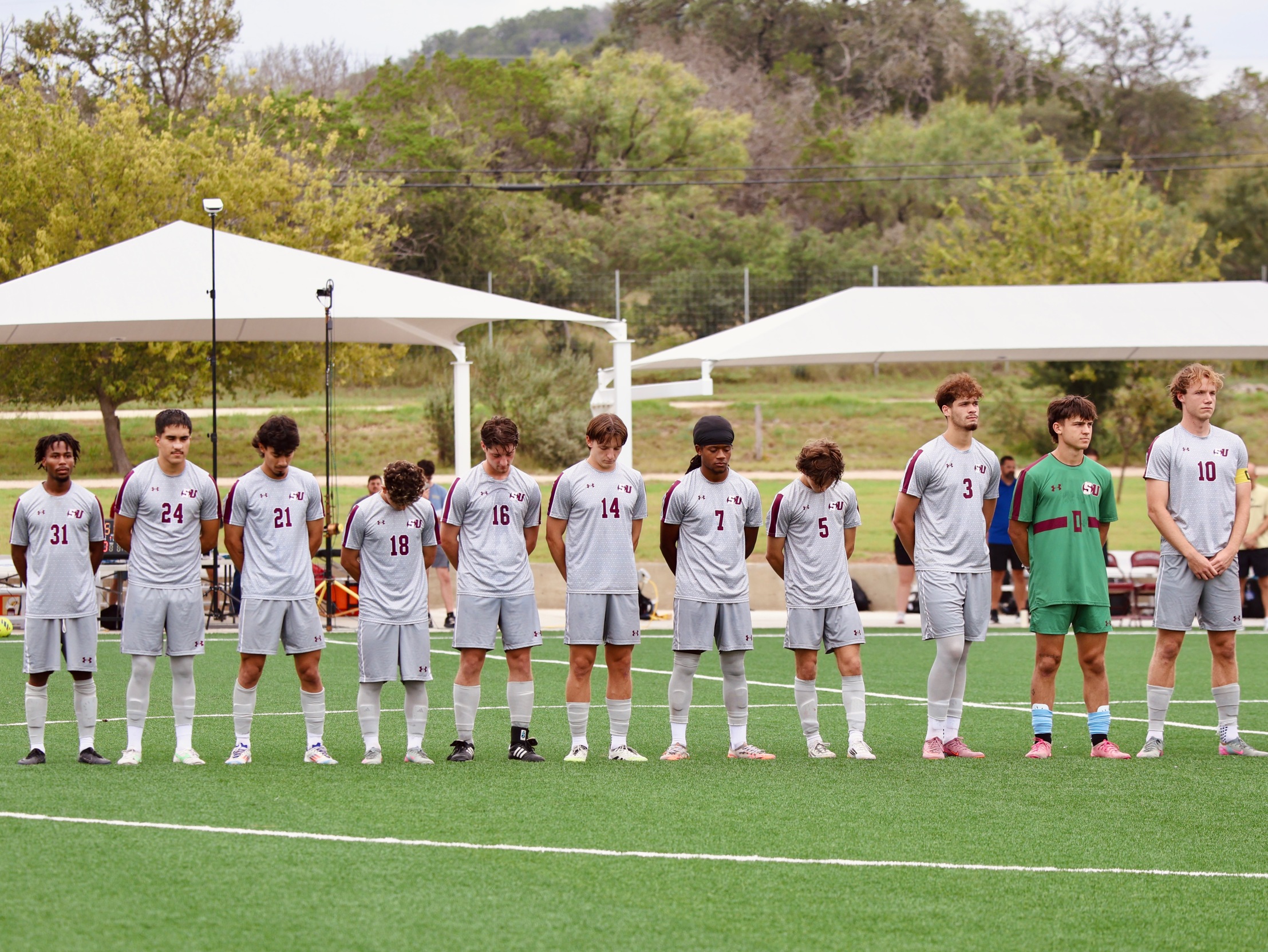 Mountaineers Fall in Close Battle at Hendrix